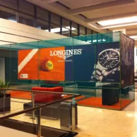 longines smash court
 <div class="gallery-item-img-tags">atypická reklama</div>