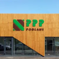 PPP Podlahy. Materiál - dibond polepený fóliovou grafikou. 

 
<div class="gallery-item-img-tags">Fóliová grafika | Samostatné znaky | Bondové panely</div>
