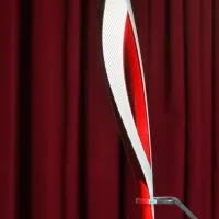 Držák pro olympijskou pochodeň :ZOH SOČI 2014: z čirého plexiskla