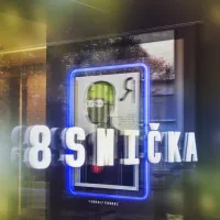 Lightbox - rám. Osmička
 <div class="gallery-item-img-tags">atypická reklama</div>