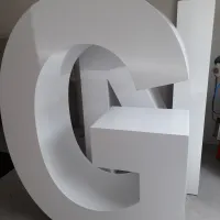 Gambrinus Den. Svařit rámy, nalakovat, usadit, pomalovat, udělat radost.