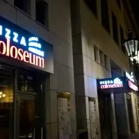 Pizza Coloseum Palác Myslbek
 
<div class="gallery-item-img-tags">bondové panely | jednostranné panely | atypická reklama</div>