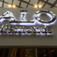 Alo Diamonds. Samostatná od distancovaná podsvícená písmena
<div class="gallery-item-img-tags">samostatná písmena</div>