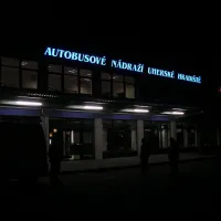 Autobusové nádraží Uherské Hradiště
 <div class="gallery-item-img-tags">samostatná písmena</div>