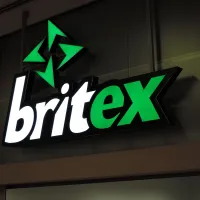 Britex - světelný tvarovaný panel
 
<div class="gallery-item-img-tags">jednostranné panely | atypická reklama</div>